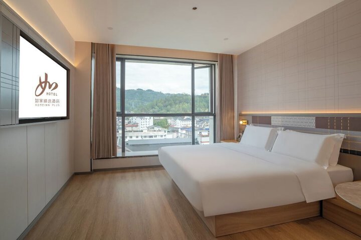 Room 16 of 27