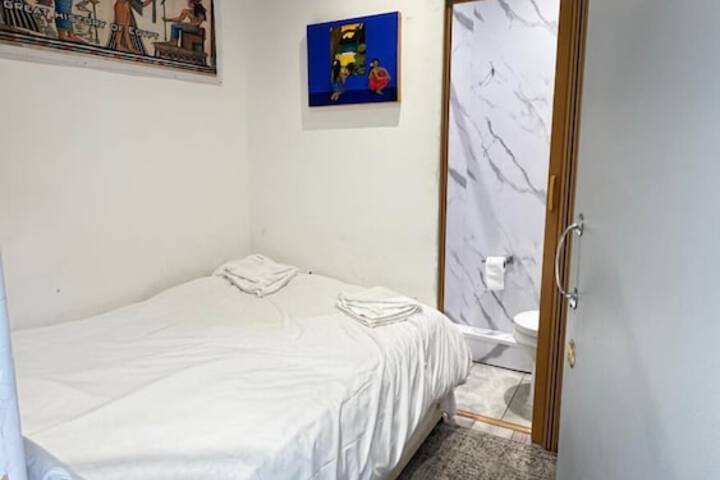 Room 26 of 118
