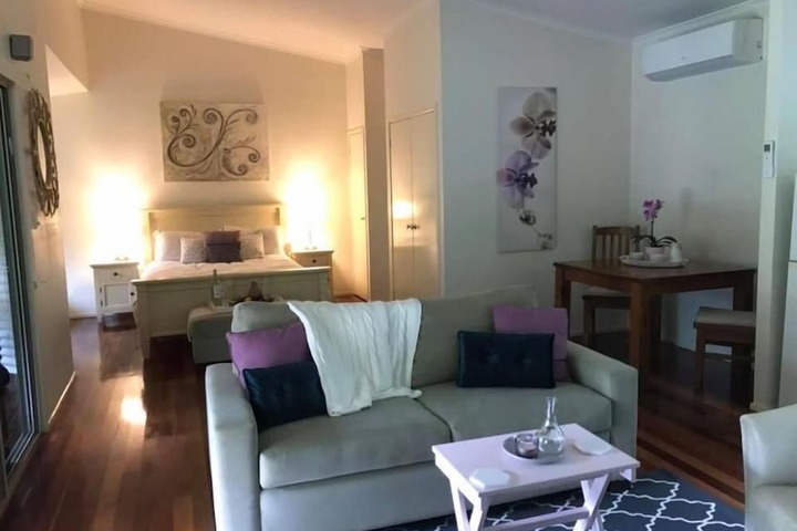 Room 6 of 36