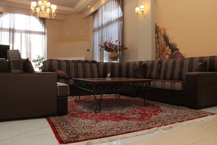 Hotel Interior 4 of 31