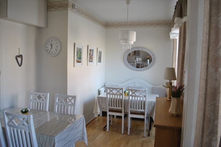 Dining Photos