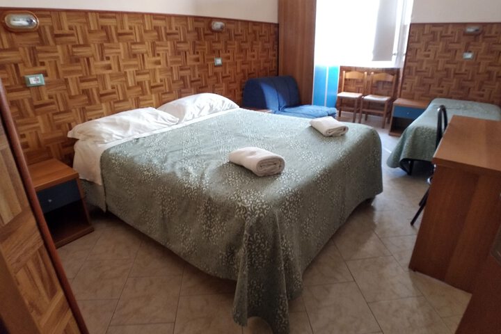 Room 55 of 79