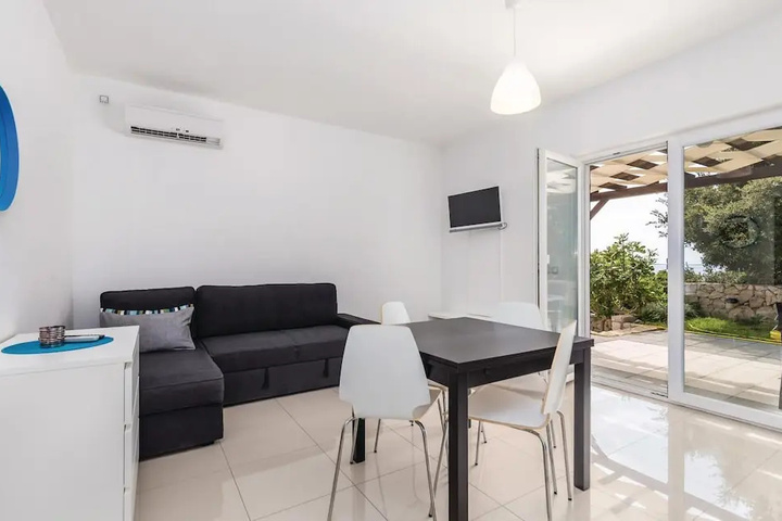 Terrace/Patio 6 of 16