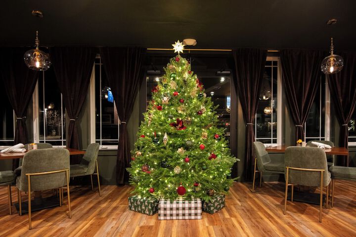 Hotel Interior 82 of 90