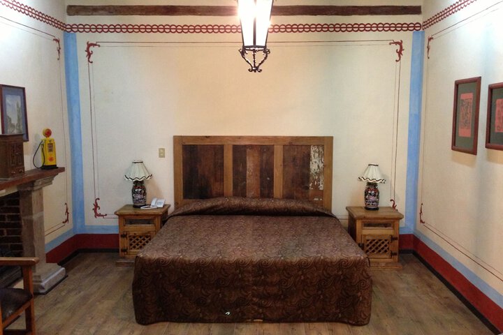 Room 10 of 50