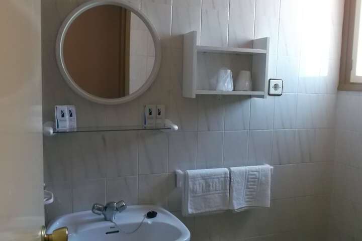 Room 18 of 31