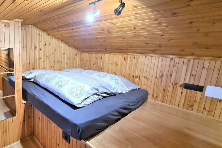 Room 6 of 57