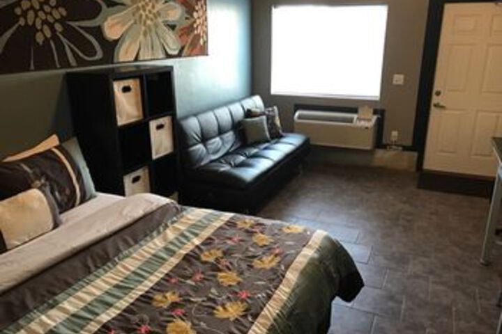 Room 4 of 14
