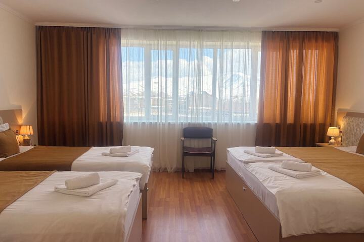 Room 7 of 75