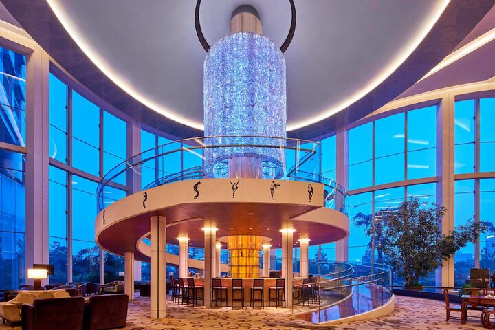 Hotel Lobby