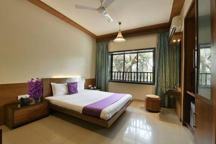Room 16 of 31