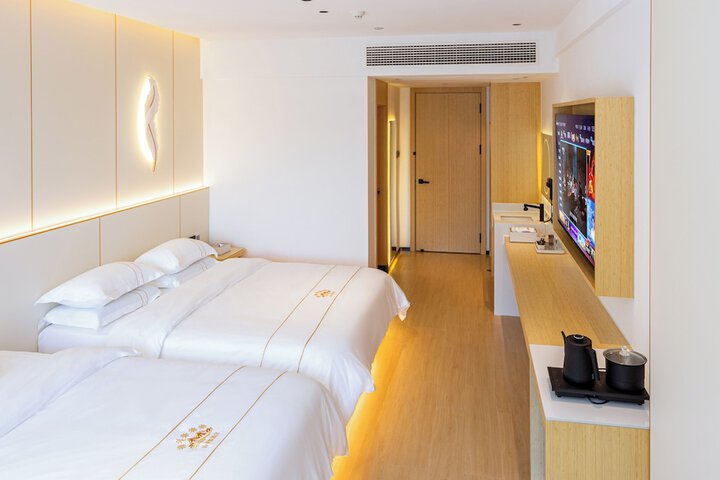 Room 42 of 158