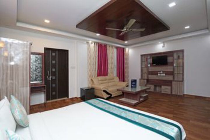 Room 16 of 21