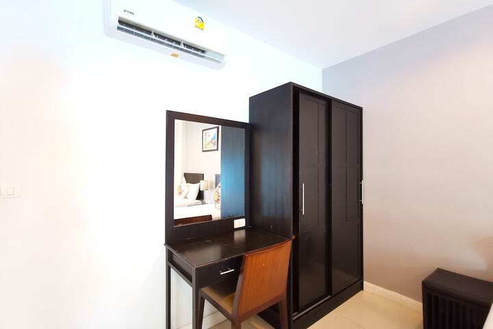 Room 10 of 35