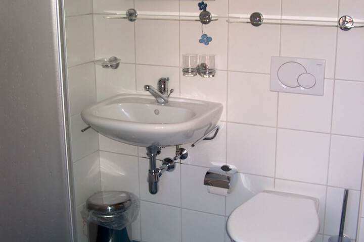Room 5 of 21