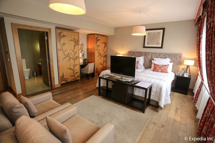 Room 4 of 70