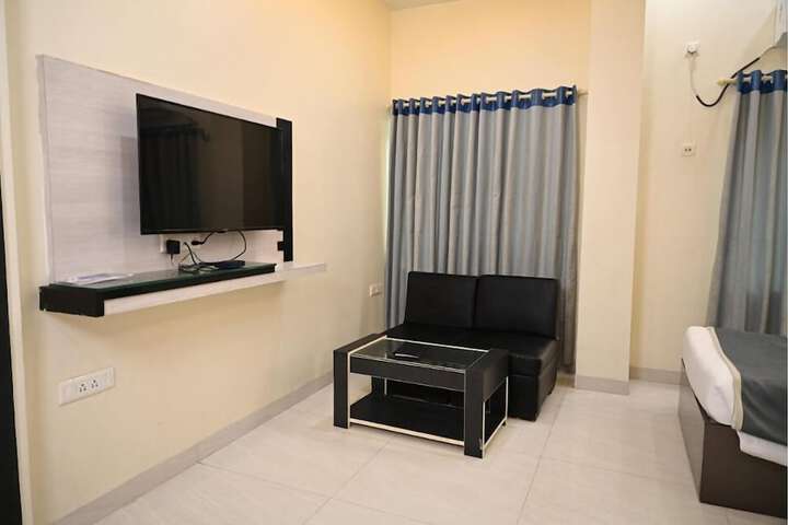 Room 15 of 59