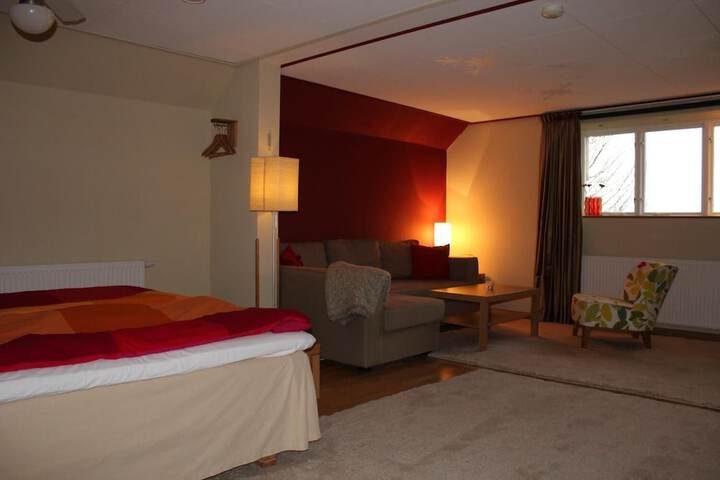Room 10 of 35