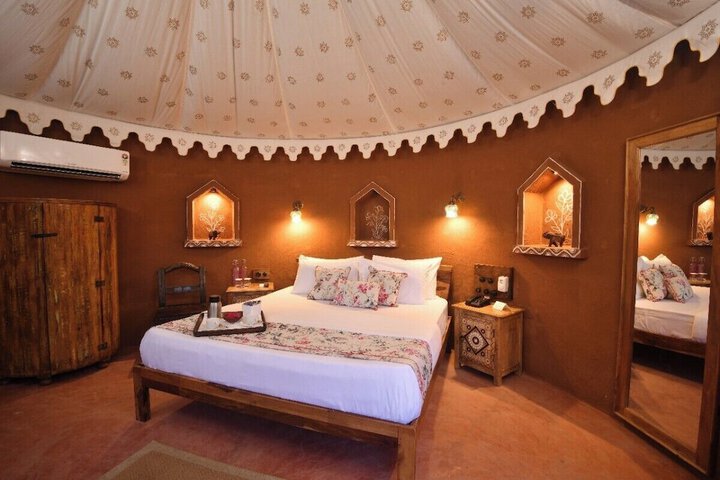 Room 2 of 46