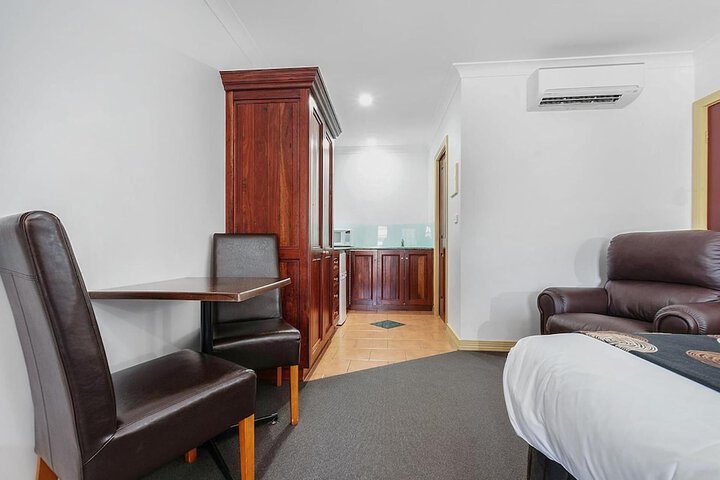 Room 10 of 47