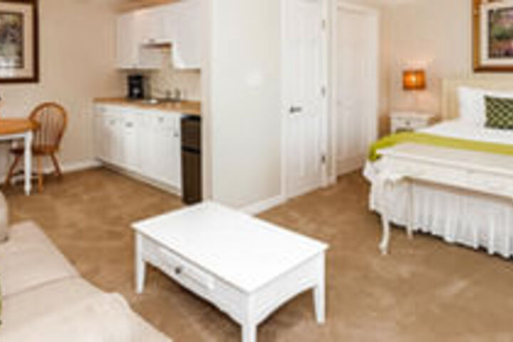 Room 42 of 111