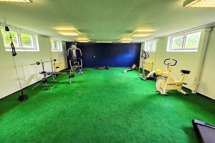 Health and Fitness 32 of 77