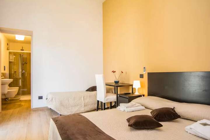 Room 2 of 29