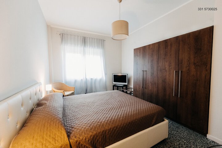 Room 3 of 15