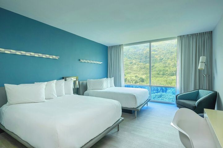Room 35 of 108