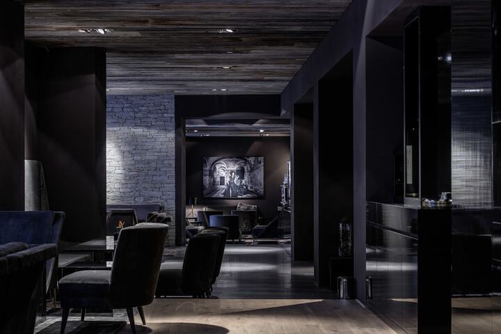 Lounge 117 of 126