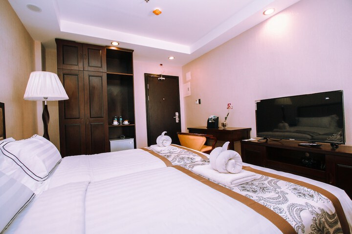 Room 10 of 49
