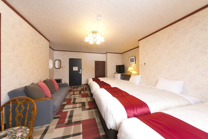 Room 21 of 72