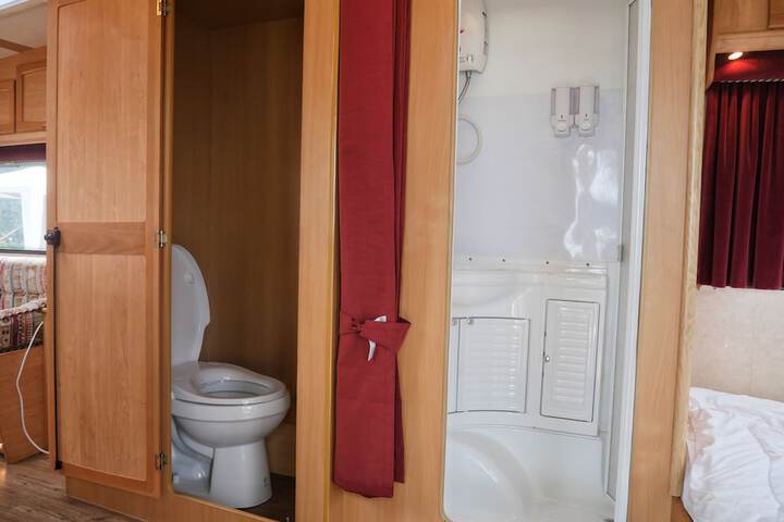 Room 13 of 48