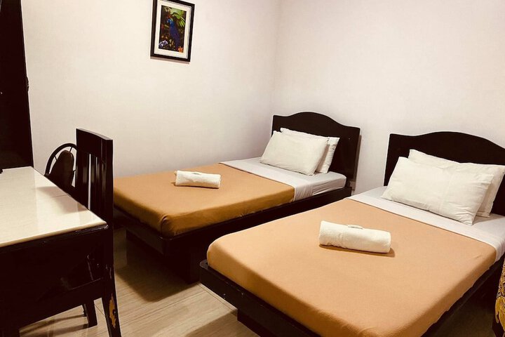 Room 3 of 7