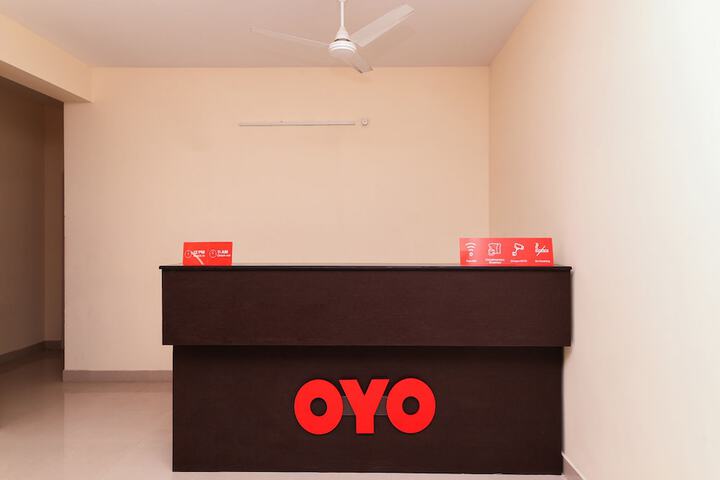 OYO 22782 AKSHARA SUITES