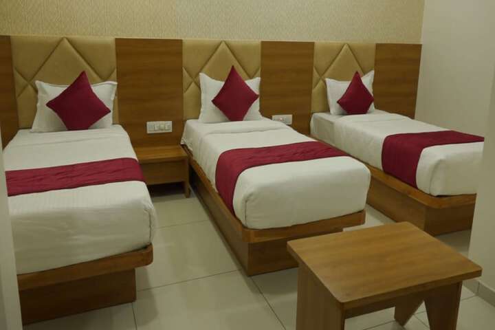 Room 5 of 20