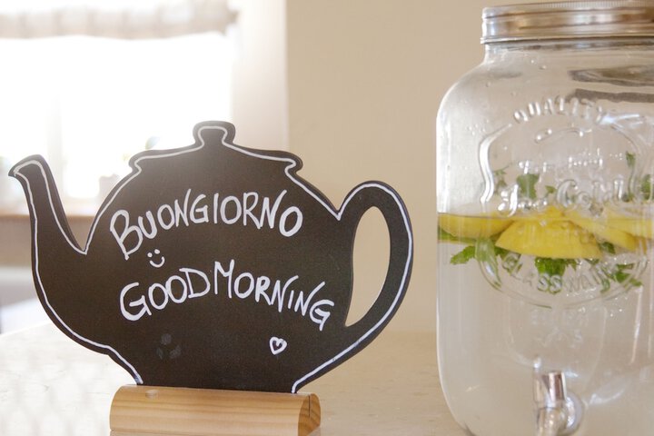 Breakfast area