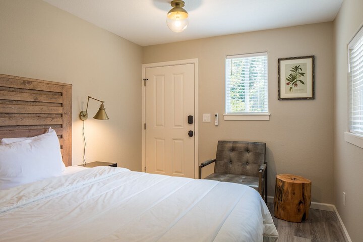 Room 5 of 41