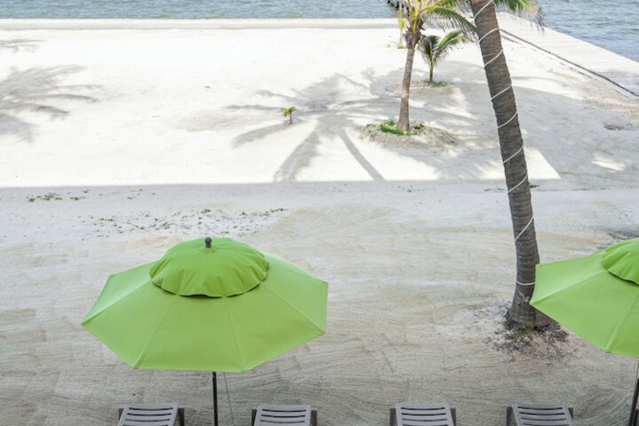 Beach 70 of 77