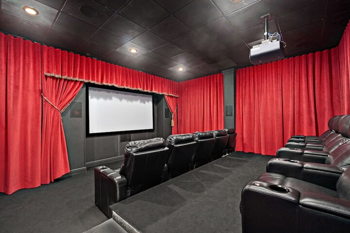 Entertainment 107 of 136