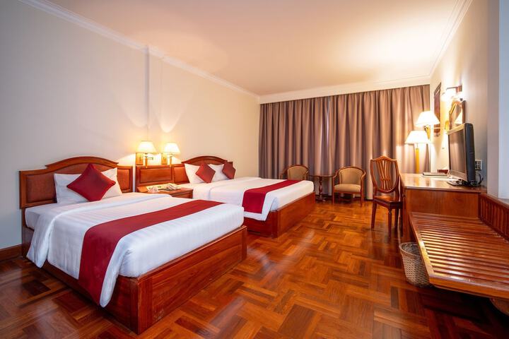 Room 54 of 169
