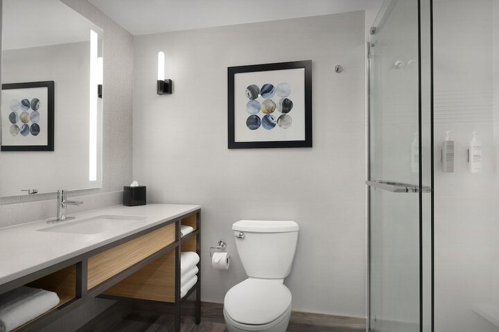 Bathroom shower