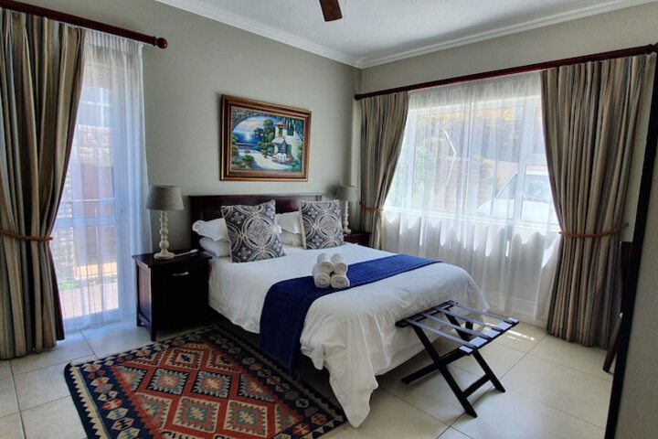 Room 4 of 49