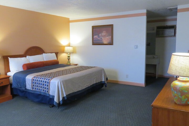 Room 15 of 87