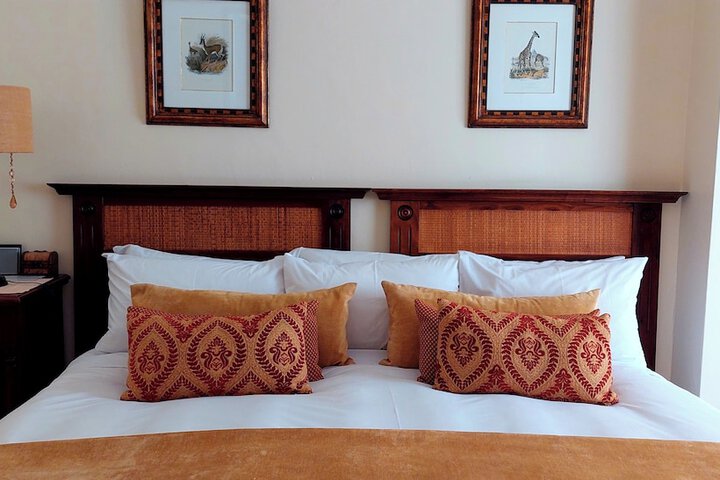 Room 23 of 150