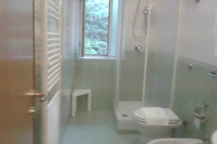 Room 20 of 42
