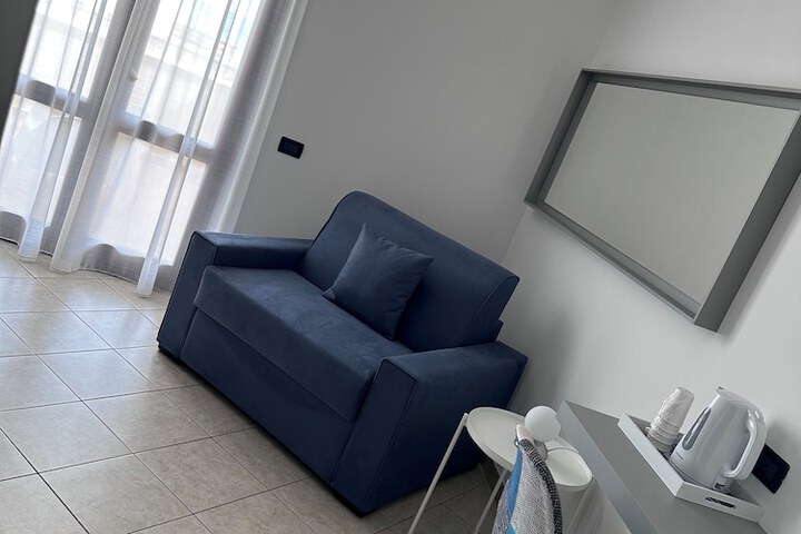 Room 8 of 62