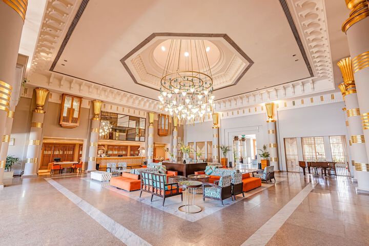 Guest Lobby