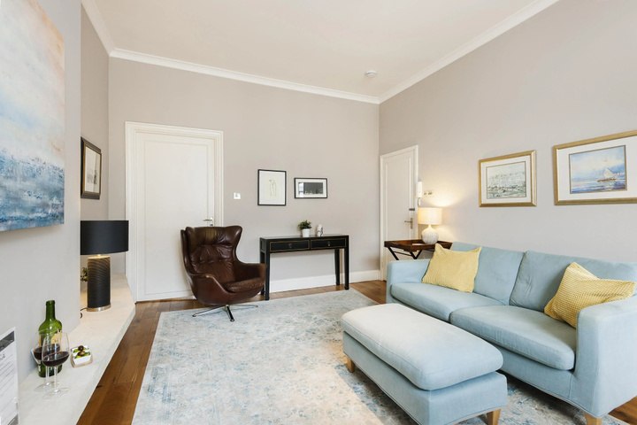 Room 3 of 11
