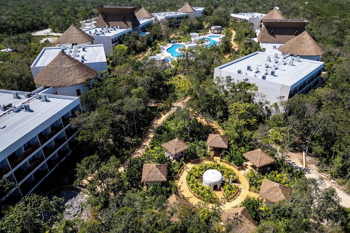 Hotel 97 of 103